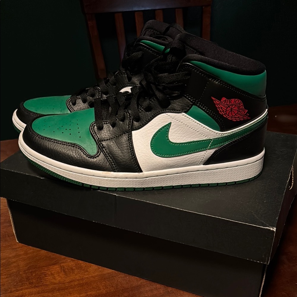 MID Jordan 1’s